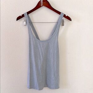 Under Armour Heat Gear Loose Fit Muscle Shirt Womens Size Large Activewear